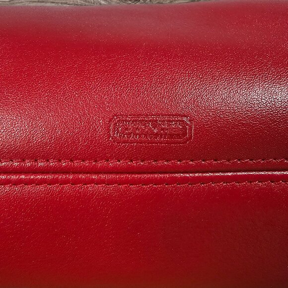 Coach Vintage Red Leather Travel Bag Case - Late 70s - Style 7225 - Picture 8 of 11